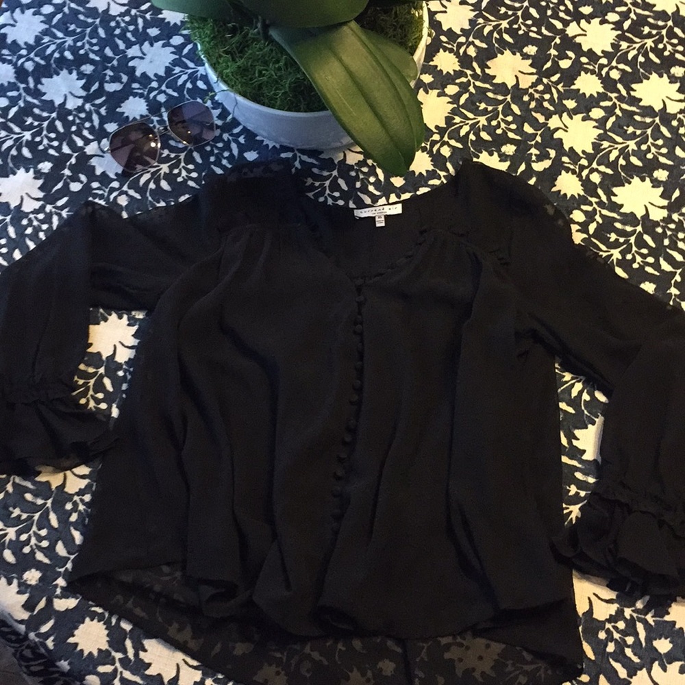 Current Air ⚫️Blouse